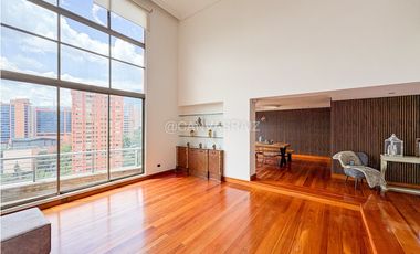VENTA DE PENTHOUSE EN EL POBLADO SECTOR EL TESORO