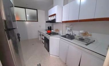 Apartamento amplio en segundo piso en barrio Las Flores en Palmira