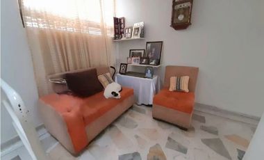 Apartamento Duplex al mejor precio cuarto piso ubicado enen Palmira