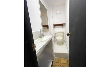 Se Vende Oficina junto a la plaza Bolívar de Pereira, Risaralda