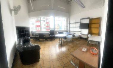 Se Vende Oficina junto a la plaza Bolívar de Pereira, Risaralda