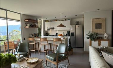 En venta apartamento en las lomas. El.poblado