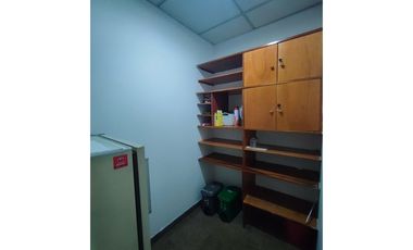 En venta oficina en milla de oro poblado. Medellín.118 mts