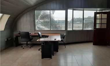 GUAYAQUIL PERIMETRAL Vendo / alquilo nave industrial 11106 m2