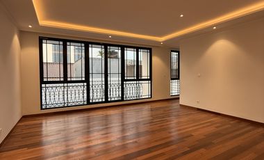 RUMAH MEWAH DALAM KOMPLEK CILANDAK JAKARTA SELATAN