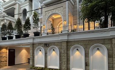 RUMAH MEWAH DALAM KOMPLEK CILANDAK JAKARTA SELATAN