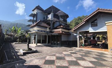 Villa Tawangmangu 1500 m2 strategis dekat tempat wisata