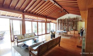 Villa Mewah View Ayung River dan Gunung di Ubud