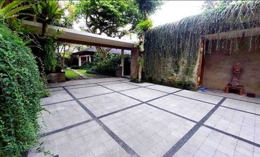 Villa Mewah View Ayung River dan Gunung di Ubud