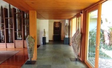 Villa Mewah View Ayung River dan Gunung di Ubud