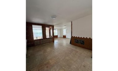 Vendo casa en las Acasias