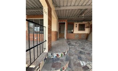 Vendo casa en las Acasias