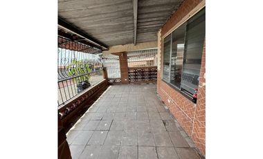 Vendo casa en las Acasias