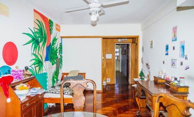 SE VENDE SEMIPISO 2 DOR Y COCHERA 9 DE JULIO 1800