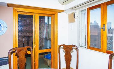 SE VENDE SEMIPISO 2 DOR Y COCHERA 9 DE JULIO 1800