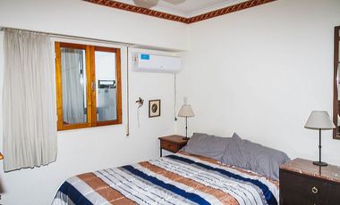 SE VENDE SEMIPISO 2 DOR Y COCHERA 9 DE JULIO 1800
