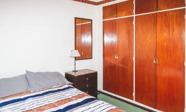 SE VENDE SEMIPISO 2 DOR Y COCHERA 9 DE JULIO 1800