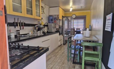 Casa en Arriendo en Vista Cordillera III, Los Andes