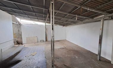 Disewakan rumah luas di Serpong Tangerang Selatan