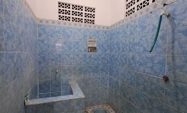 Disewakan rumah luas di Serpong Tangerang Selatan