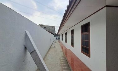 Disewakan rumah luas di Serpong Tangerang Selatan