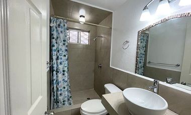 CASA RENTA SAN JERÓNIMO