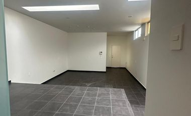Consultorio / oficina en renta ubicada en Bosques Camelinas