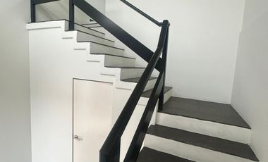 Consultorio / oficina en renta ubicada en Bosques Camelinas