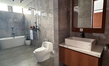 VILLA BRAND NEW 4BR FURNISHED WITH ROOFTOP VIEW LAUT NUSA DUA