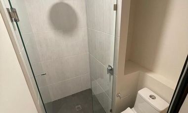 DEPARTAMENTO NUEVO EN RENTA CON AIRES ACONDICIONADOS PROVIDENCIA COLOMA