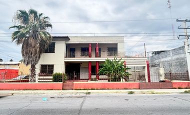 VENTA DE CASA CON USO COMERCIAL EN NUEVO LAREDO, TAMPS, ZONA DE ADUANA