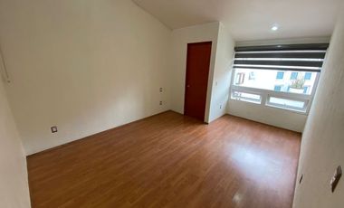 VENTA / RENTA CASA EN VILLA REGINA METEPEC
