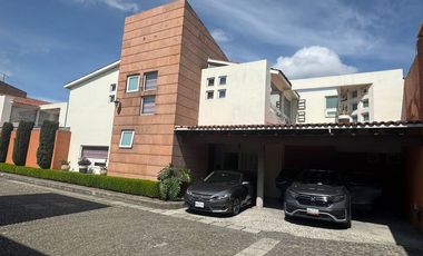 RENTA CASA EN VILLA REGINA METEPEC