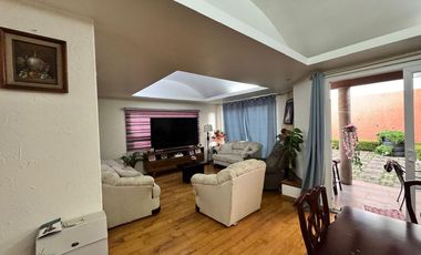 RENTA CASA EN VILLA REGINA METEPEC