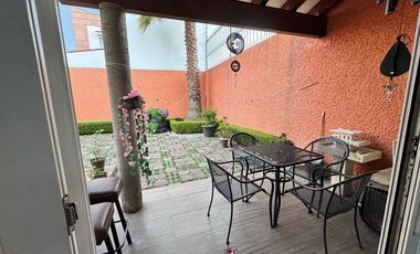 RENTA CASA EN VILLA REGINA METEPEC