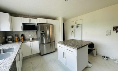 VENTA CASA:  RESIDENCIAL EL CAMPANARIO,  QUERÉTARO.