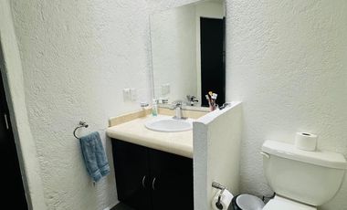 VENTA CASA:  RESIDENCIAL EL CAMPANARIO,  QUERÉTARO.