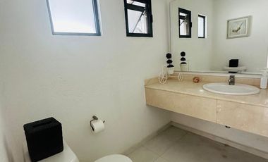 VENTA CASA:  RESIDENCIAL EL CAMPANARIO,  QUERÉTARO.