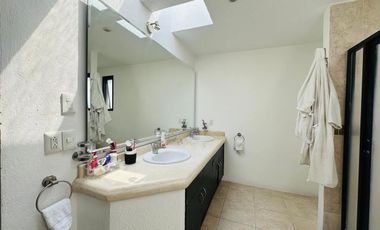 VENTA CASA:  RESIDENCIAL EL CAMPANARIO,  QUERÉTARO.