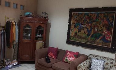 Murah Rumah luas 462m area bisnis kratonan Serengan solo