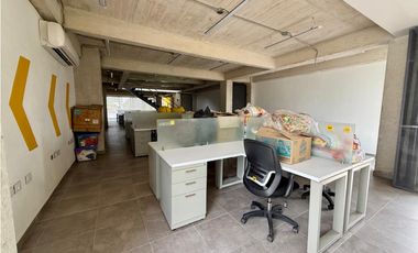 SE VENDE Y/O ARRIENDA EDIFICIO COMERCIAL - MANGA