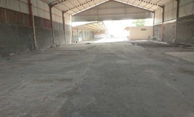 Gudang Dekat Pintu Tol