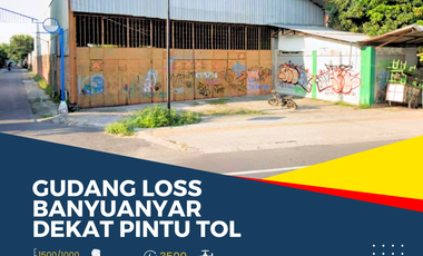 Gudang Dekat Pintu Tol