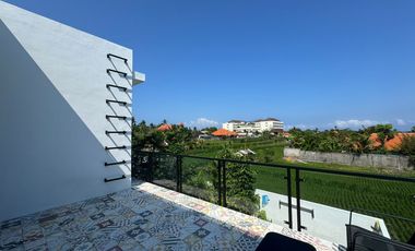 Villa Mewah Minimalis 2 Lantai View Sawah Dekat Pantai Saba