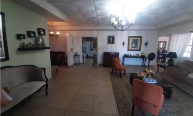 VENTA DE HERMOSA CASA GRANDE EN CHITRE