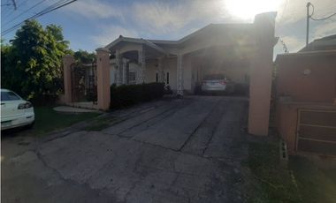 VENTA DE HERMOSA CASA GRANDE EN CHITRE