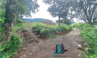 VENDO.CASA DE LUJO EN JARAMILLO