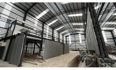 EN ALQUILER GALPÓN/BODEGA INDEPENDIENTE 1.260m2 (Jkcal)