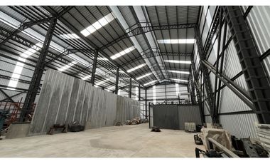 EN ALQUILER GALPÓN/BODEGA INDEPENDIENTE 1.260m2 (Jkcal)