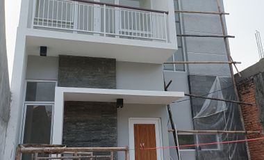 Free Biaya Rumah Siap Huni Hanya 5 Menit TOL Pamulang